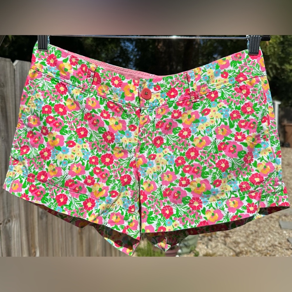 Lilly Pulitzer | Floral Shorts. Size 4
